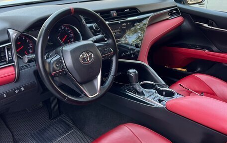 Toyota Camry, 2018 год, 2 480 000 рублей, 15 фотография
