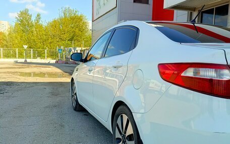 KIA Rio III рестайлинг, 2013 год, 825 000 рублей, 3 фотография