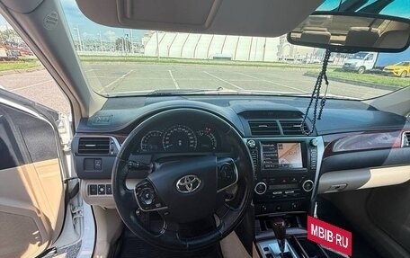 Toyota Camry, 2012 год, 1 350 000 рублей, 7 фотография