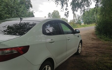 KIA Rio III рестайлинг, 2011 год, 830 000 рублей, 3 фотография
