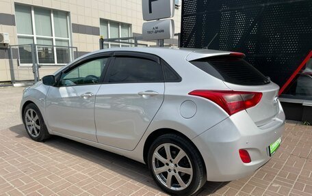 Hyundai i30 II рестайлинг, 2012 год, 695 000 рублей, 3 фотография