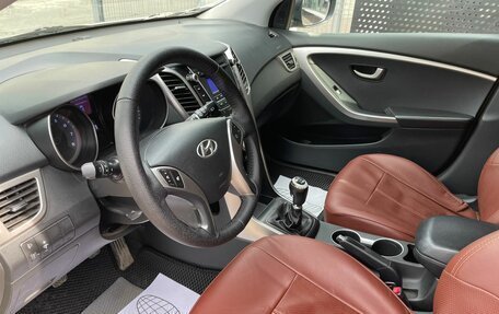 Hyundai i30 II рестайлинг, 2012 год, 695 000 рублей, 11 фотография
