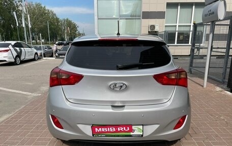 Hyundai i30 II рестайлинг, 2012 год, 695 000 рублей, 4 фотография