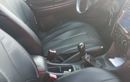 Toyota Avensis III рестайлинг, 2001 год, 320 000 рублей, 10 фотография