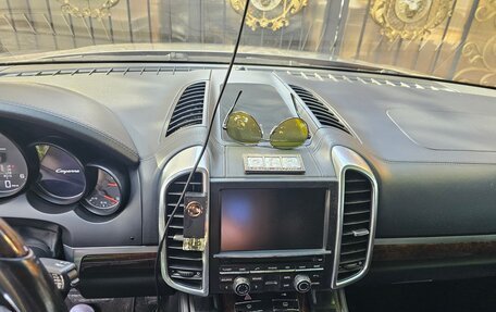 Porsche Cayenne III, 2011 год, 2 450 000 рублей, 15 фотография
