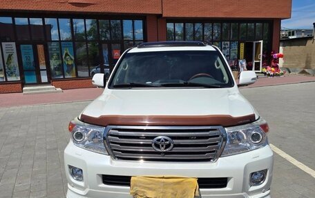 Toyota Land Cruiser 200, 2014 год, 6 000 000 рублей, 2 фотография