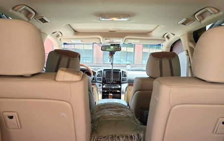 Toyota Land Cruiser 200, 2014 год, 6 000 000 рублей, 24 фотография