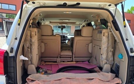 Toyota Land Cruiser 200, 2014 год, 6 000 000 рублей, 27 фотография