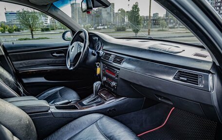 BMW 3 серия, 2005 год, 728 000 рублей, 18 фотография