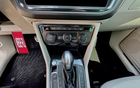 Volkswagen Tiguan II, 2019 год, 3 353 100 рублей, 16 фотография