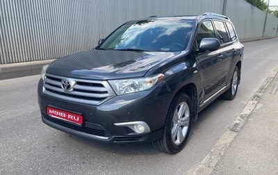 Toyota Highlander III, 2012 год, 2 200 000 рублей, 1 фотография