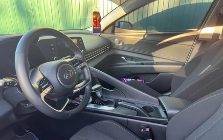 Hyundai Elantra, 2021 год, 2 100 000 рублей, 9 фотография