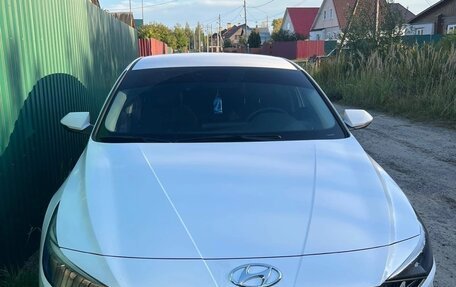 Hyundai Elantra, 2021 год, 2 100 000 рублей, 7 фотография
