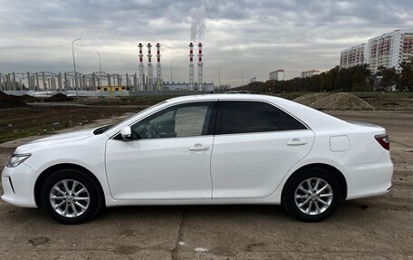 Toyota Camry, 2015 год, 1 800 000 рублей, 2 фотография