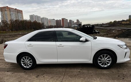 Toyota Camry, 2015 год, 1 800 000 рублей, 3 фотография