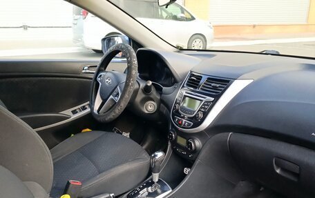 Hyundai Solaris II рестайлинг, 2012 год, 680 000 рублей, 7 фотография