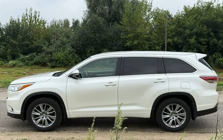 Toyota Highlander III, 2014 год, 2 900 000 рублей, 3 фотография