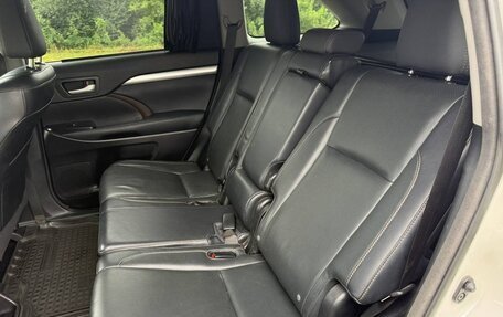 Toyota Highlander III, 2014 год, 2 900 000 рублей, 11 фотография