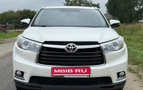 Toyota Highlander III, 2014 год, 2 900 000 рублей, 2 фотография