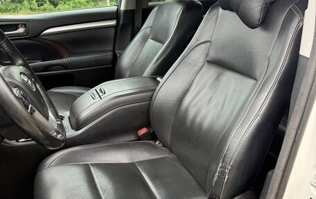 Toyota Highlander III, 2014 год, 2 900 000 рублей, 12 фотография