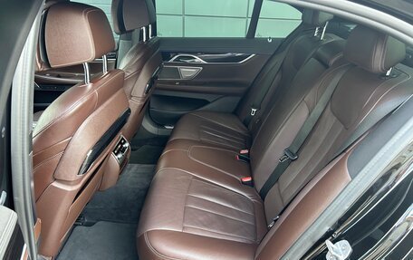 BMW 7 серия, 2018 год, 4 999 999 рублей, 13 фотография