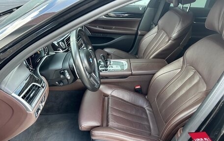 BMW 7 серия, 2018 год, 4 999 999 рублей, 15 фотография