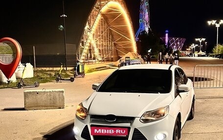 Ford Focus III, 2014 год, 810 000 рублей, 2 фотография