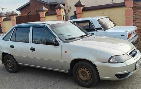 Daewoo Nexia I рестайлинг, 2008 год, 240 000 рублей, 3 фотография
