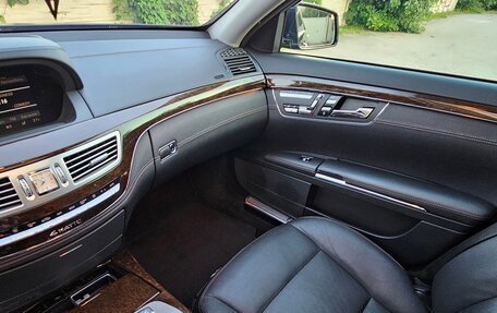 Mercedes-Benz S-Класс, 2012 год, 1 999 000 рублей, 26 фотография