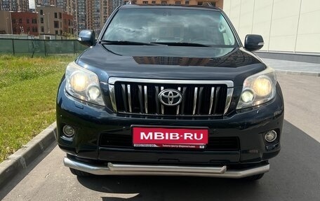 Toyota Land Cruiser Prado 150 рестайлинг 2, 2010 год, 3 000 000 рублей, 8 фотография