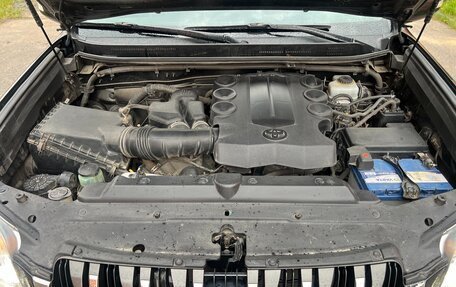 Toyota Land Cruiser Prado 150 рестайлинг 2, 2010 год, 3 000 000 рублей, 20 фотография