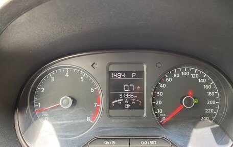 Volkswagen Polo VI (EU Market), 2015 год, 1 150 000 рублей, 24 фотография