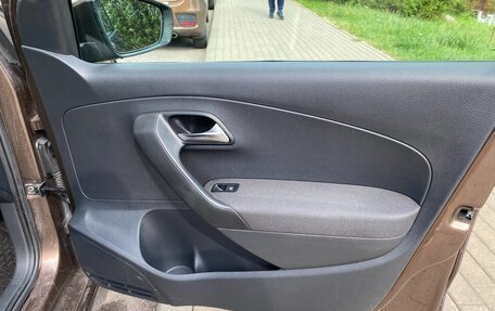Volkswagen Polo VI (EU Market), 2015 год, 1 150 000 рублей, 31 фотография