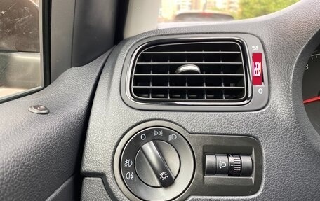 Volkswagen Polo VI (EU Market), 2015 год, 1 150 000 рублей, 22 фотография