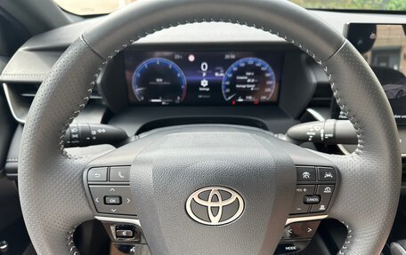 Toyota Camry, 2024 год, 3 749 000 рублей, 10 фотография