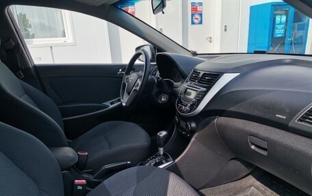 Hyundai Solaris II рестайлинг, 2011 год, 599 000 рублей, 12 фотография