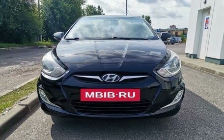 Hyundai Solaris II рестайлинг, 2011 год, 599 000 рублей, 3 фотография
