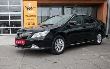 Toyota Camry, 2012 год, 1 675 000 рублей, 2 фотография