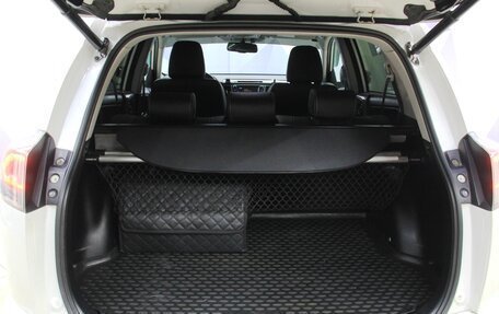 Toyota RAV4, 2016 год, 2 298 600 рублей, 23 фотография