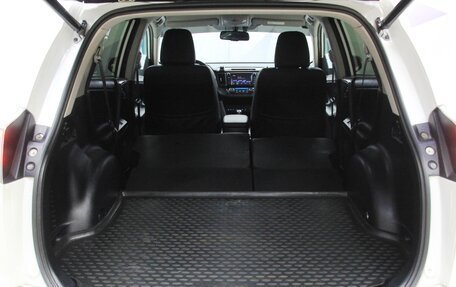 Toyota RAV4, 2016 год, 2 298 600 рублей, 24 фотография
