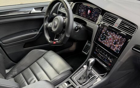 Volkswagen Golf R VII, 2019 год, 4 110 000 рублей, 15 фотография