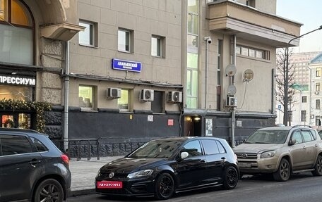 Volkswagen Golf R VII, 2019 год, 4 110 000 рублей, 25 фотография