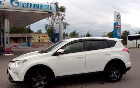 Toyota RAV4, 2016 год, 2 450 000 рублей, 2 фотография