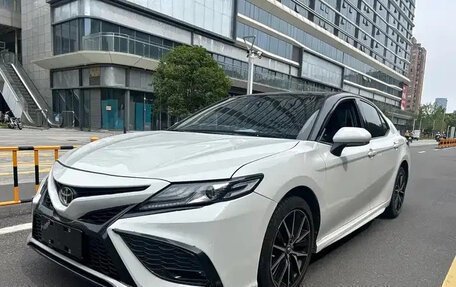 Toyota Camry, 2022 год, 2 680 000 рублей, 1 фотография