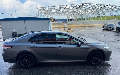 Toyota Camry, 2019 год, 2 650 000 рублей, 2 фотография