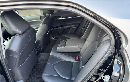 Toyota Camry, 2019 год, 2 650 000 рублей, 5 фотография