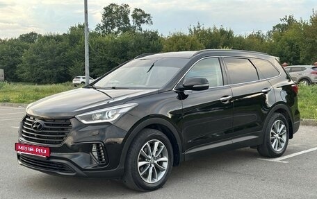 Hyundai Santa Fe III рестайлинг, 2017 год, 2 390 000 рублей, 3 фотография