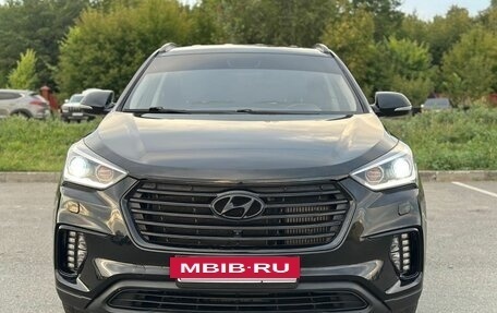 Hyundai Santa Fe III рестайлинг, 2017 год, 2 390 000 рублей, 2 фотография