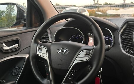 Hyundai Santa Fe III рестайлинг, 2017 год, 2 390 000 рублей, 17 фотография