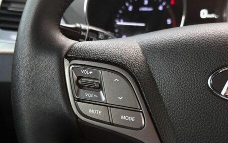 Hyundai Santa Fe III рестайлинг, 2017 год, 2 390 000 рублей, 19 фотография